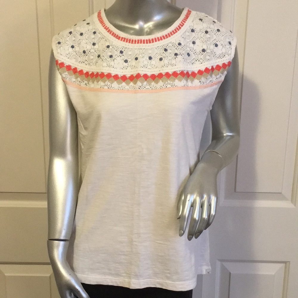 EDDIE BAUER | Slub Sleeveless Crochet Lace Detail Top